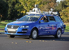 Junior，2009年10月在史丹佛大学，以大众帕萨特为基础改装的自动驾驶汽车。