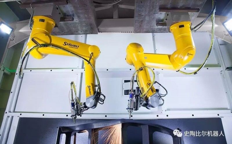 简单分析史陶比尔双机器人热成型件激光切割系统