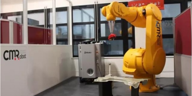 Metrologic与Stäubli合作制造第一台精密坐标测量机器人