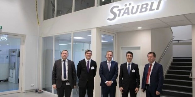 史陶比尔与施耐德电气建立合作伙伴关系